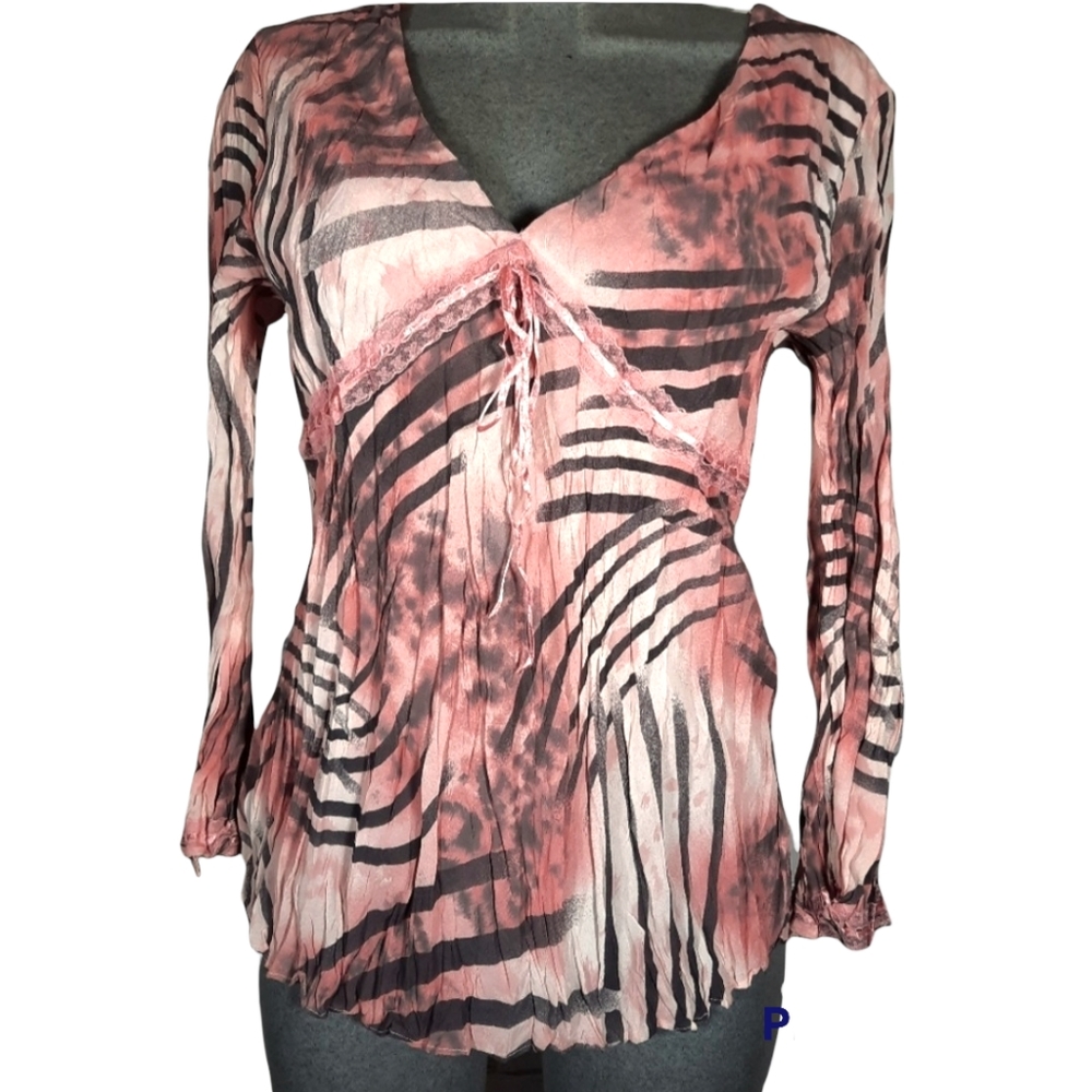 Piano wrinkled animal print blouse size "L"